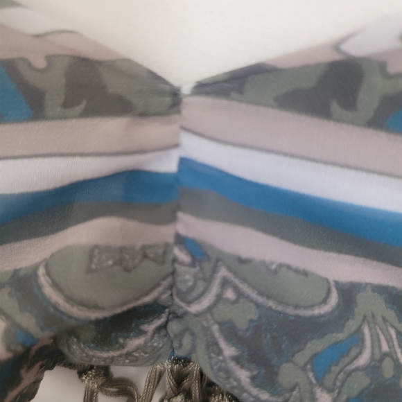 Elegant Paisley Fringe Scarf - Picture 6 of 6